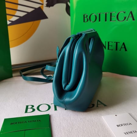 حقيبة بوتيغا فينيتا