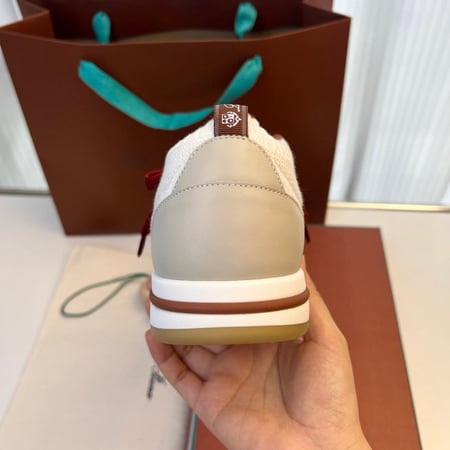 حذاء لوربيانا