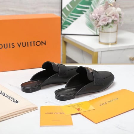 سليبرز لويس فيتون