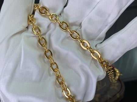 حقيبة لويس فيتون