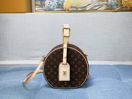 شنطة لويس فيتون