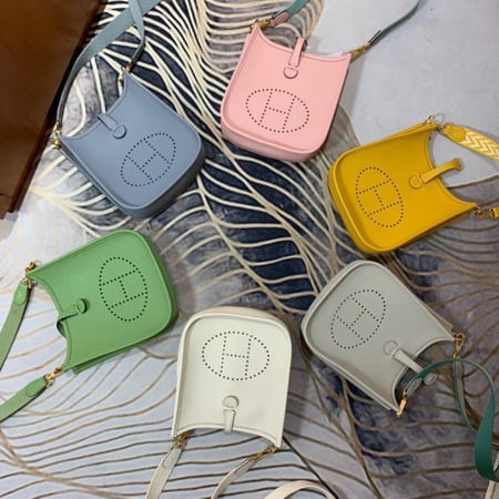 حقيبة هيرميز إيفلين