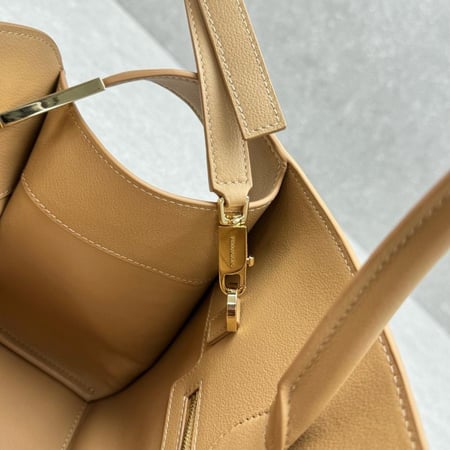 حقيبة سلفاتور فيراغامو 32cm