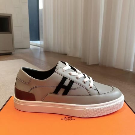 حذاء هيرميز