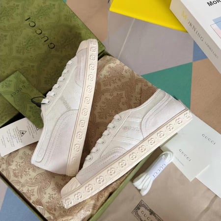 حذاء قوتشي (٥ ألوان)