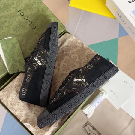 حذاء قوتشي (٥ ألوان)