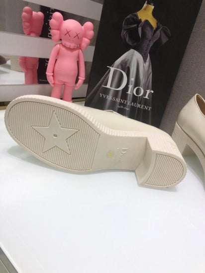 صندل كعب ديور