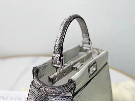حقيبة فندي