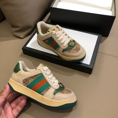 حذاء قوتشي أطفال