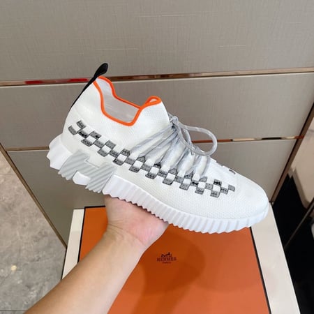 حذاء هيرميز