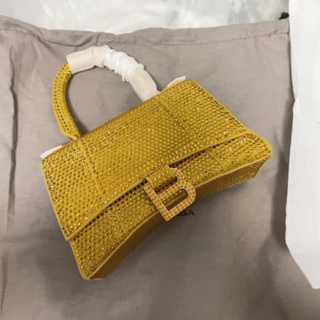 حقيبة بلنسياقا