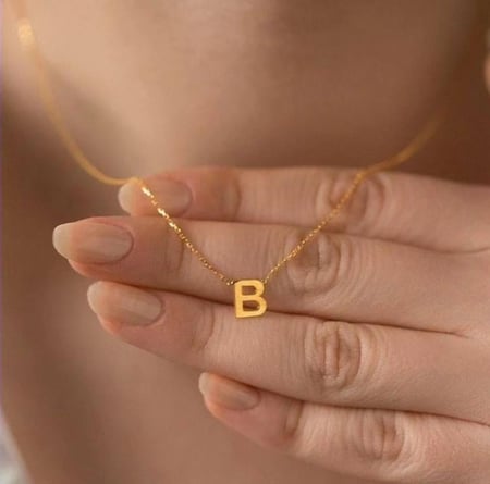سلسلة ذهب حرف b