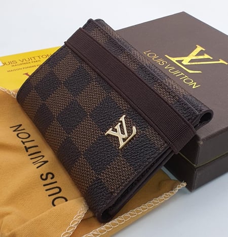 بوك لويس فيتون