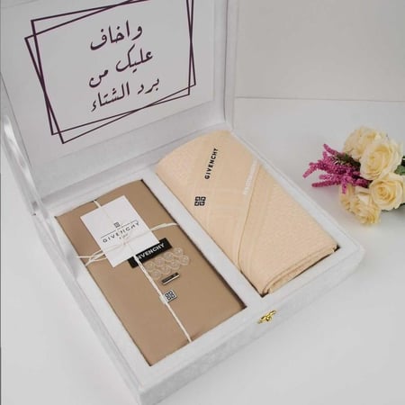 شماغ جيفنشي بيج مع قماش شتوي