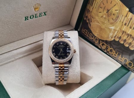 صور ساعات نسائية ماركة