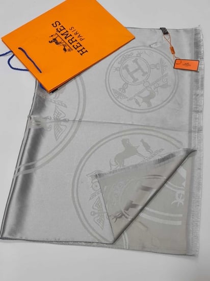 شال هرمز صوف للنساء