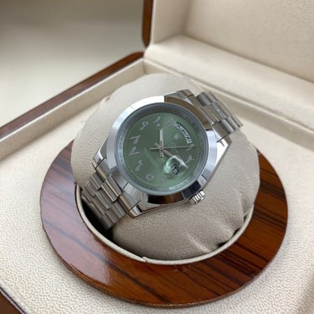 ساعة رولكس رجالي طبق الأصل يوم وتاريخ عربي