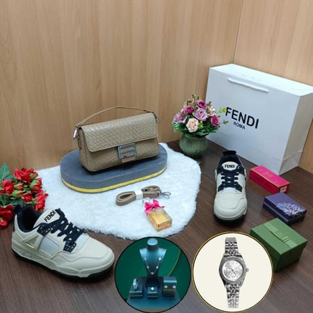 هدايا نسائية ماركة فندي