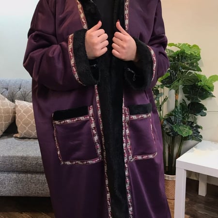 فروة نسائية شتوية فخمة باللون البنفسجي