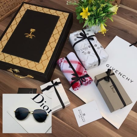 شماغ رجالي احمر ماركة