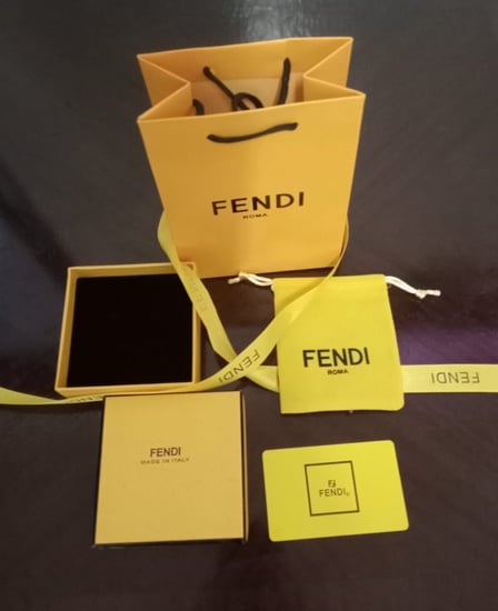 اساور فندي مع ملحقات الماركة