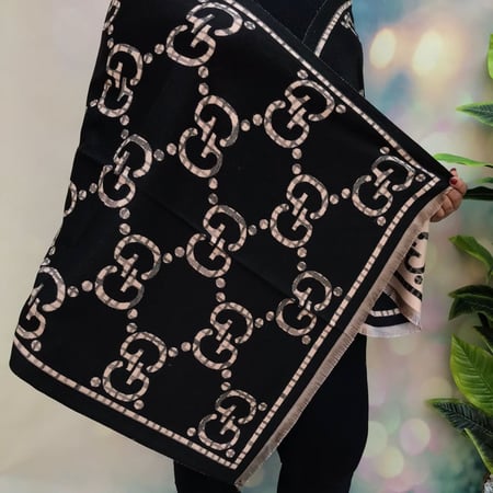 شال Gucci للنساء