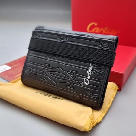 محفظة رجالي كارتير لون اسود