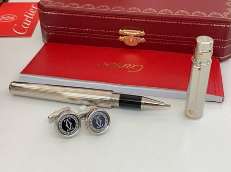 جديد اطقم رجالي من ماركه كارتير