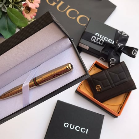 طقم ماركة قوتشي فخم قلم مع بوك