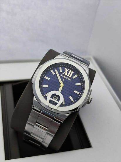 ساعات اقنر نسائية ازرق