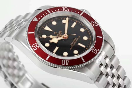 ساعة تيودور بلاك بي ماستر كواليتي