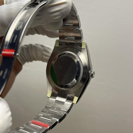 رولكس أويستر بربتشوال بيستاشيو قرين | ماستر كواليتي