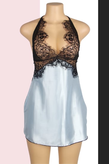 فستان لانجري ازرق بقصة V عميقة وظهر مكشوف