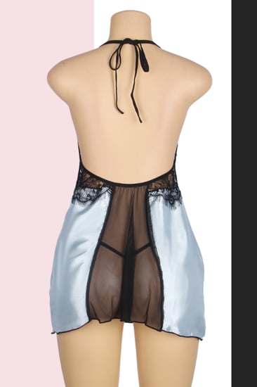 فستان لانجري ازرق بقصة V عميقة وظهر مكشوف