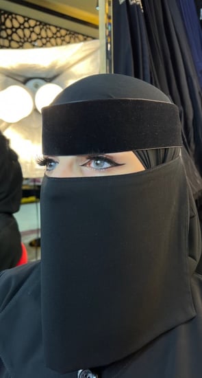 نقابات ركن الحجاب نقاب المخمل مقوى خفيف مطاط طويل وسط وربط من ورا القماش كوري اصلي