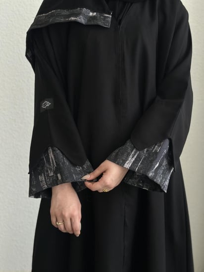 عباية قماش(كريب) نص كلوش