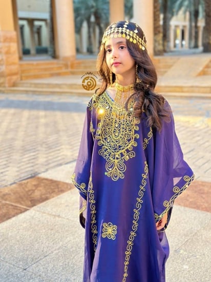 ثوب النشل النجدي الكحلي