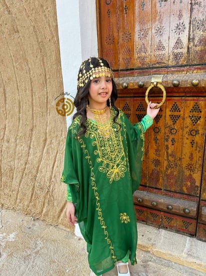 ثوب النشل النجدي الاخضر