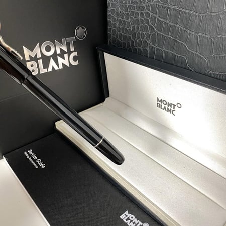 قلم مونت بلانك الثعبان لمعه