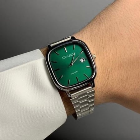 ساعة كاسيو فضي اخضر