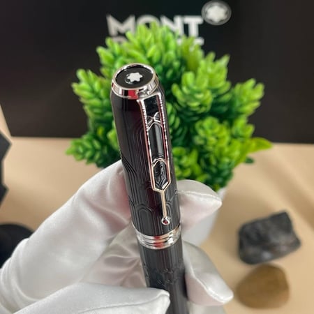 قلم مونت بلانك هوقو