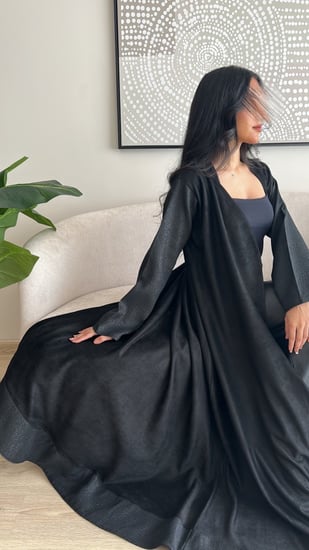 عبايه لامعه