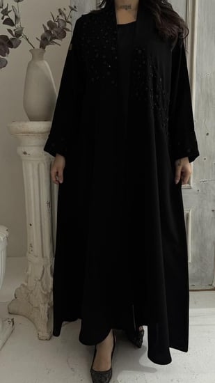 عباية كلوش مع شك أسود فاخرة