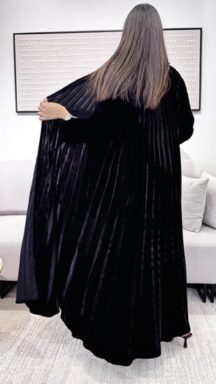 عباية كلوش قماش مخمل كسرات أنيقة