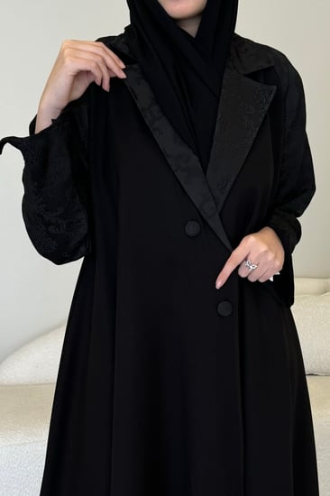 عباية سوداء دبل كلوش رسمية مشجرة على الكم