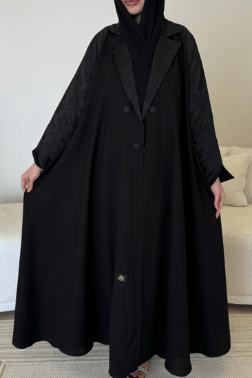 عباية سوداء دبل كلوش رسمية مشجرة على الكم