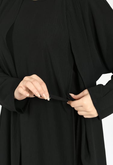 عباية بفستان داخلي متصل