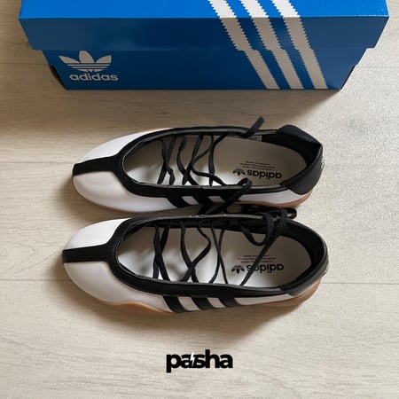 Taekwondo Mei Ballet 'White Black Gum'