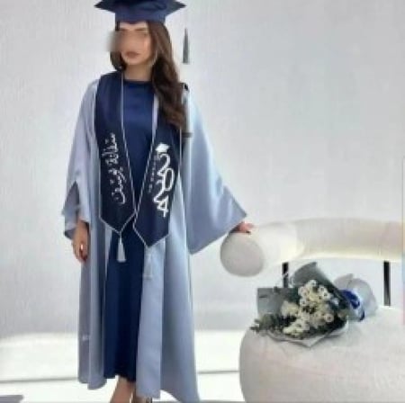عبايه تخرج 2024