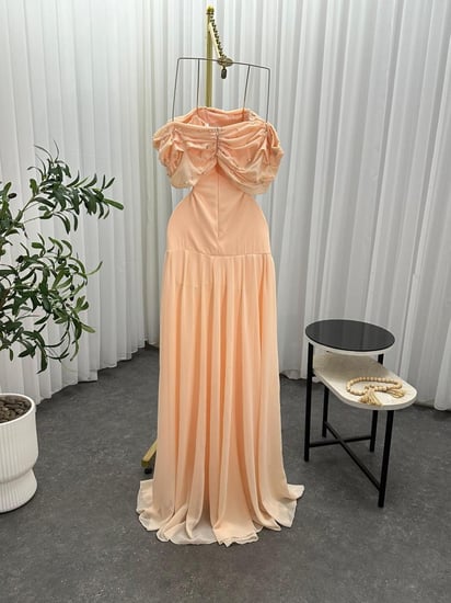 فستان لحمي انيق